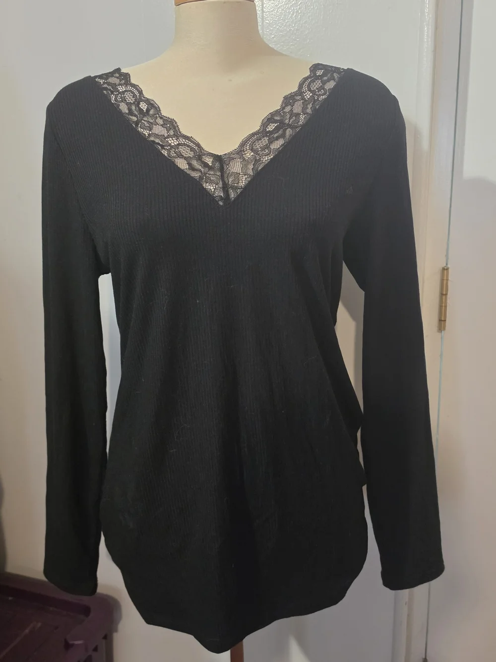 torrid Black Lace-Trim V-Neck Ribbed Long Sleeve Top